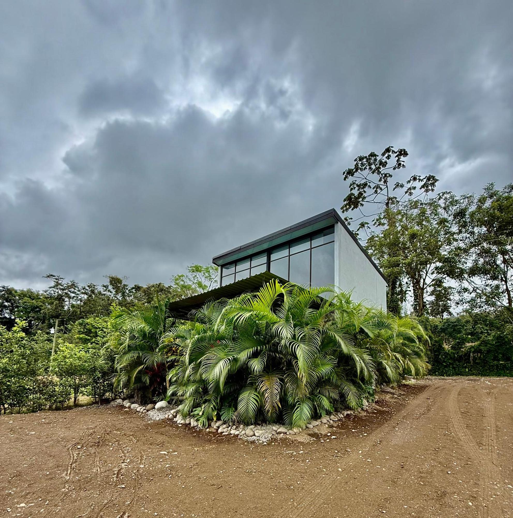 Villa Aura La Fortuna Exterior photo